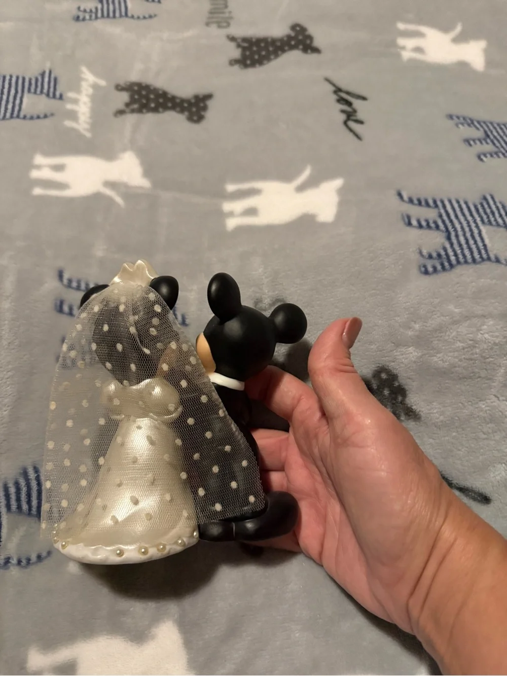 Disney Wedding Mickey & Minnie Figurine - Black, White, Cream, Pink